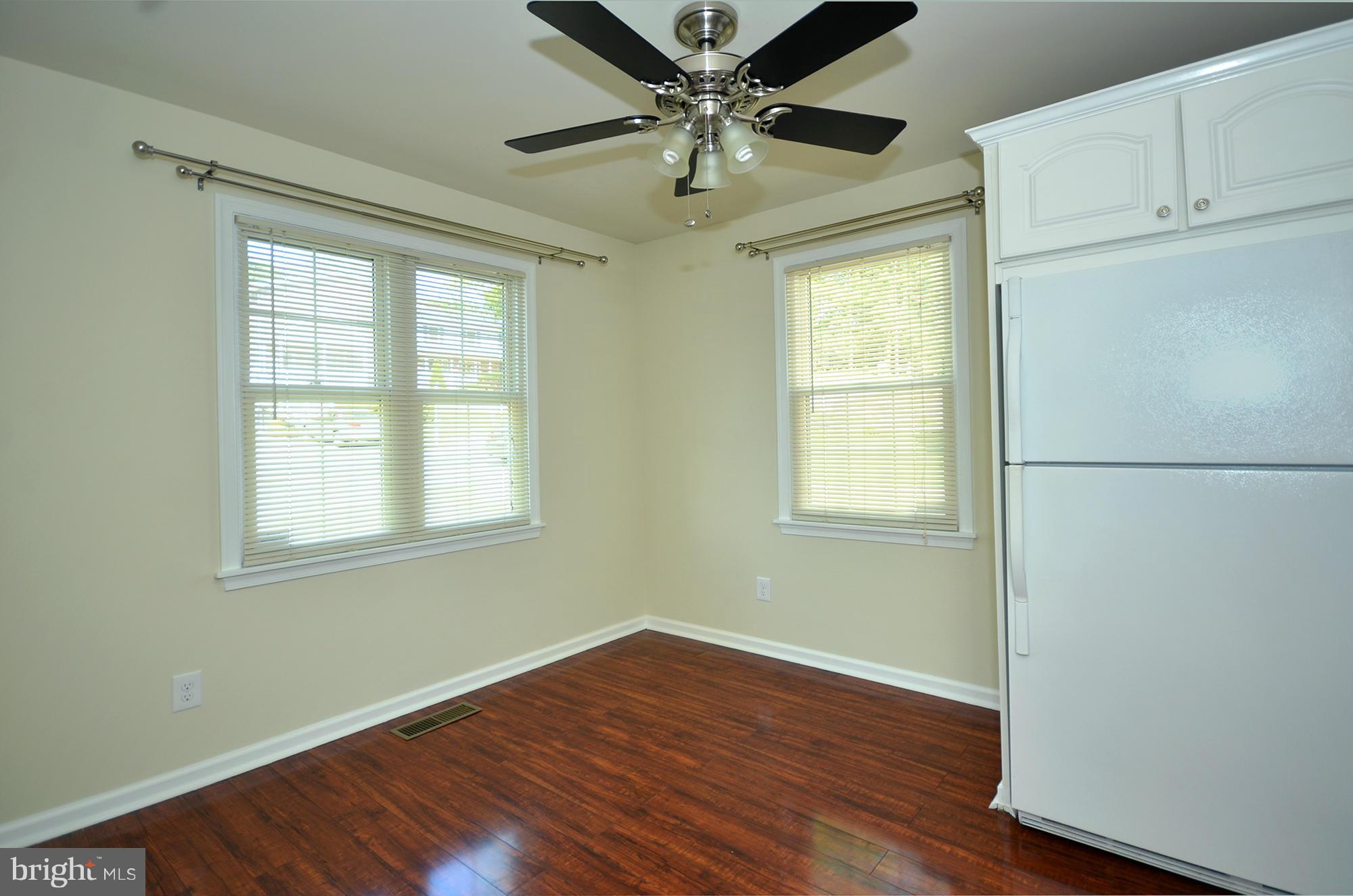 8709 Littlewood Road Baltimore, MD 21234 - Photo 5 of 19 BREAKFAST AREA