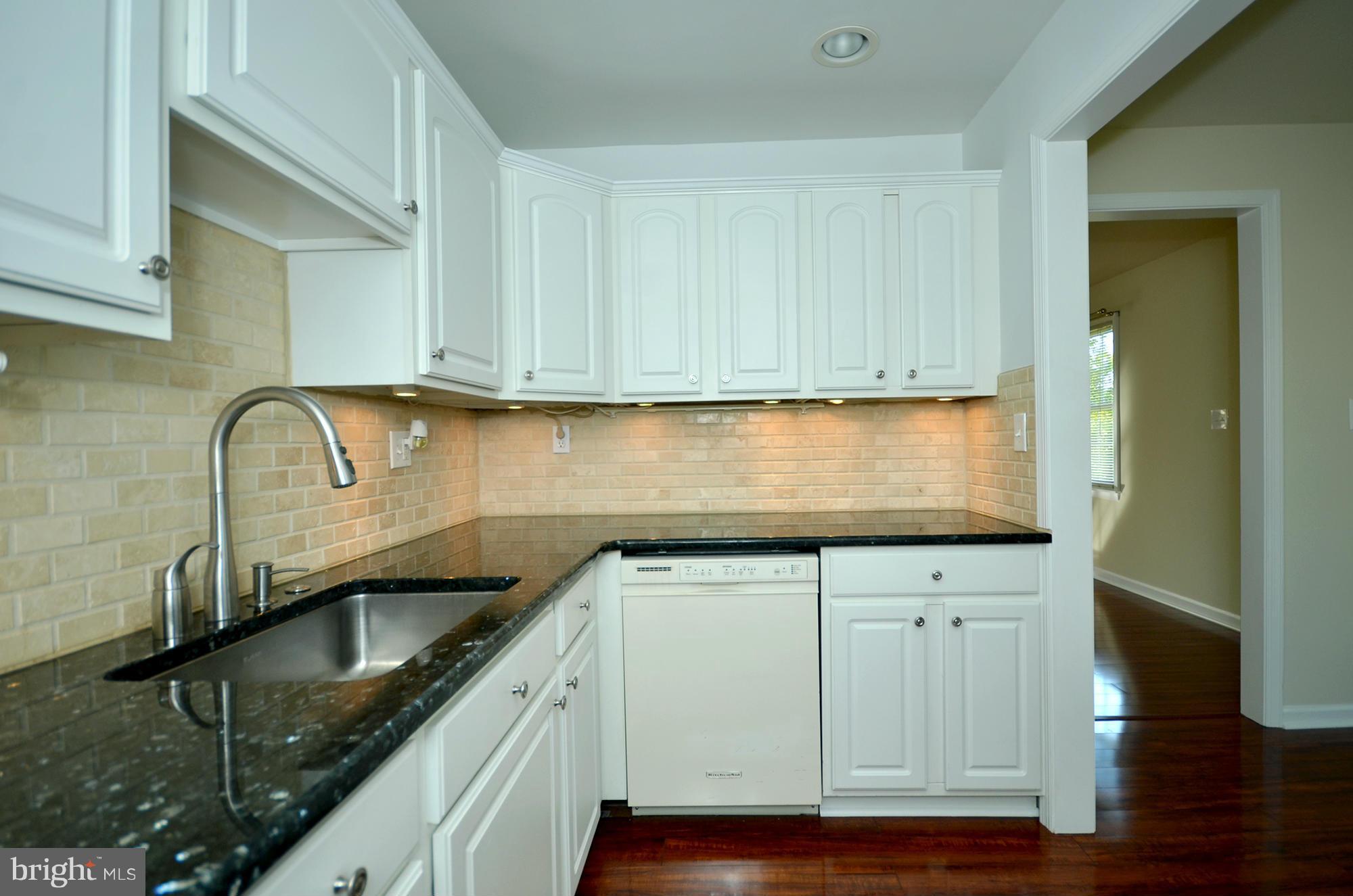 8709 Littlewood Road Baltimore, MD 21234 - Photo 8 of 19 GLEAMING GRANITE