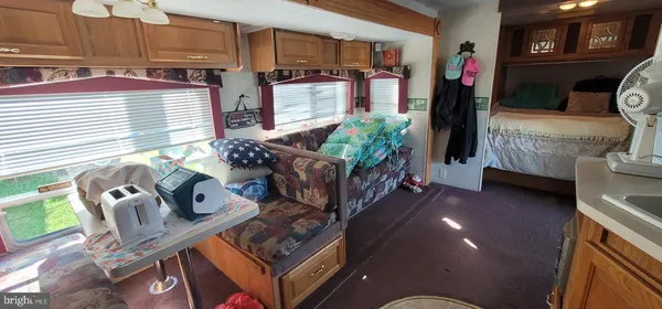 $170,000 | 3 & 4 Boo Boo Boulevard, Falling Waters, WV 25419