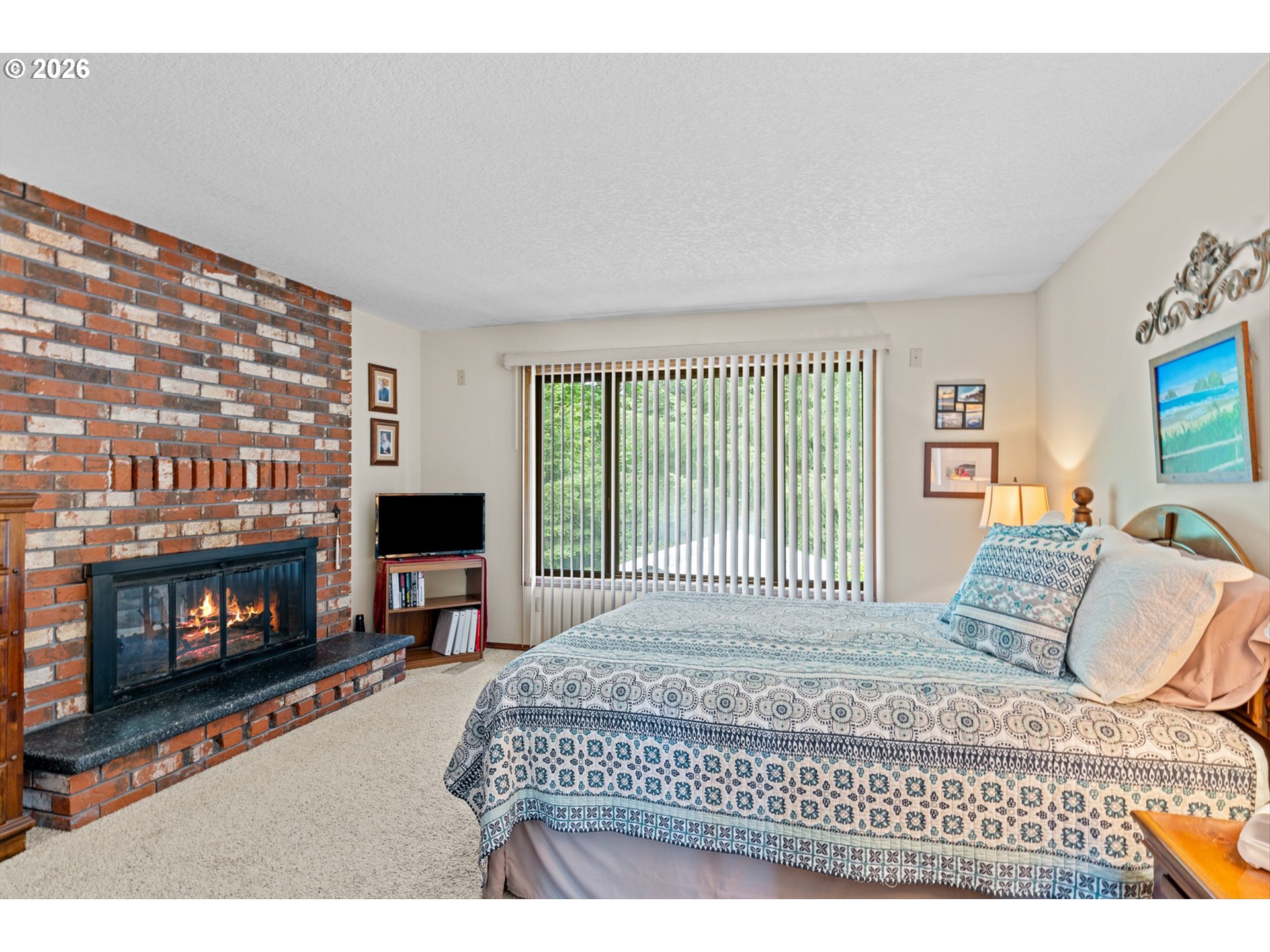 75375 Fern Hill Loop Rainier, OR 97048 - Photo 17 of 47 Owner's Suite Bedroom