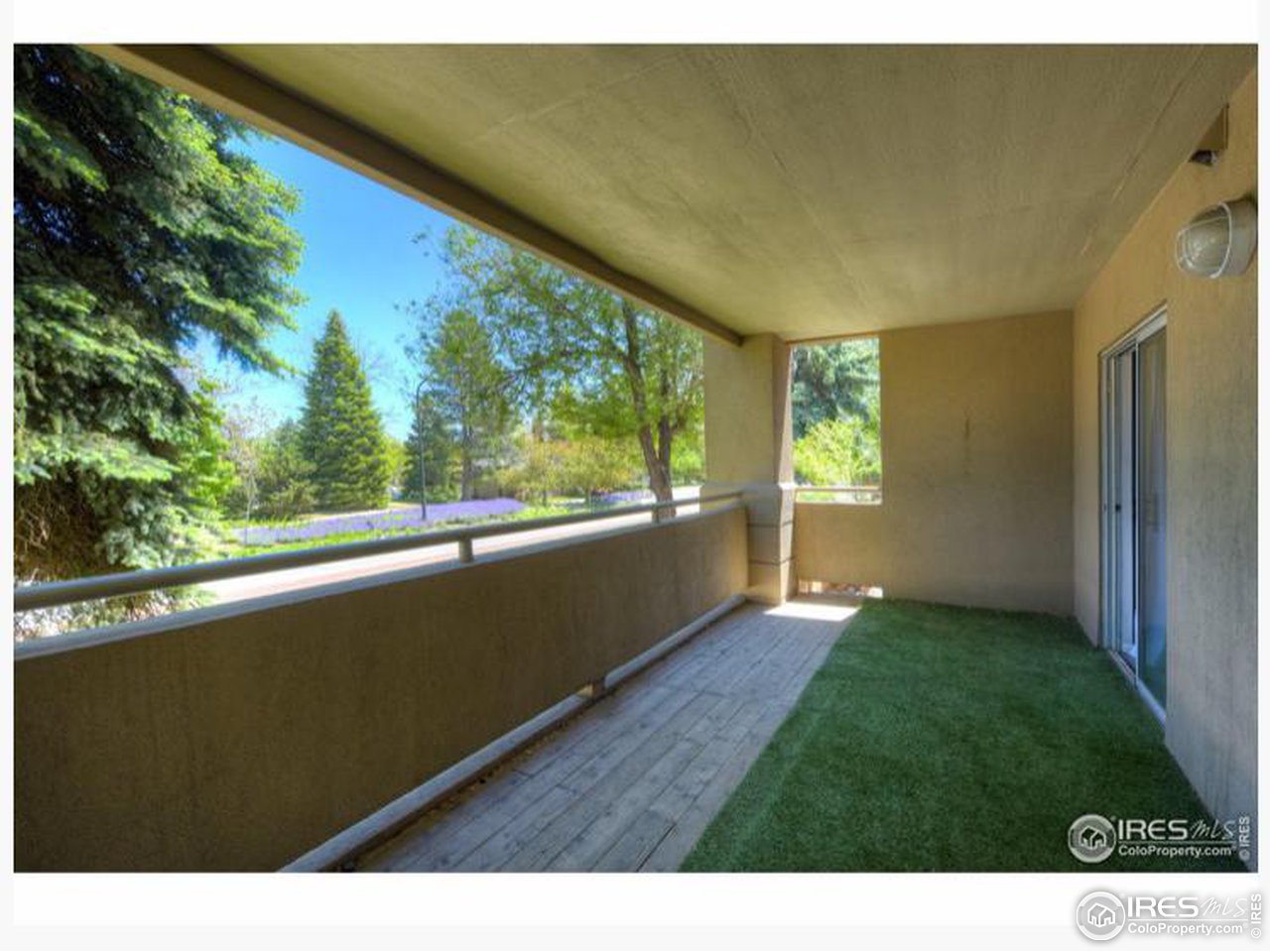 935 Broadway, Unit 106 Boulder, CO 80302 - Photo 18 of 34 a view of an outdoor space and a window