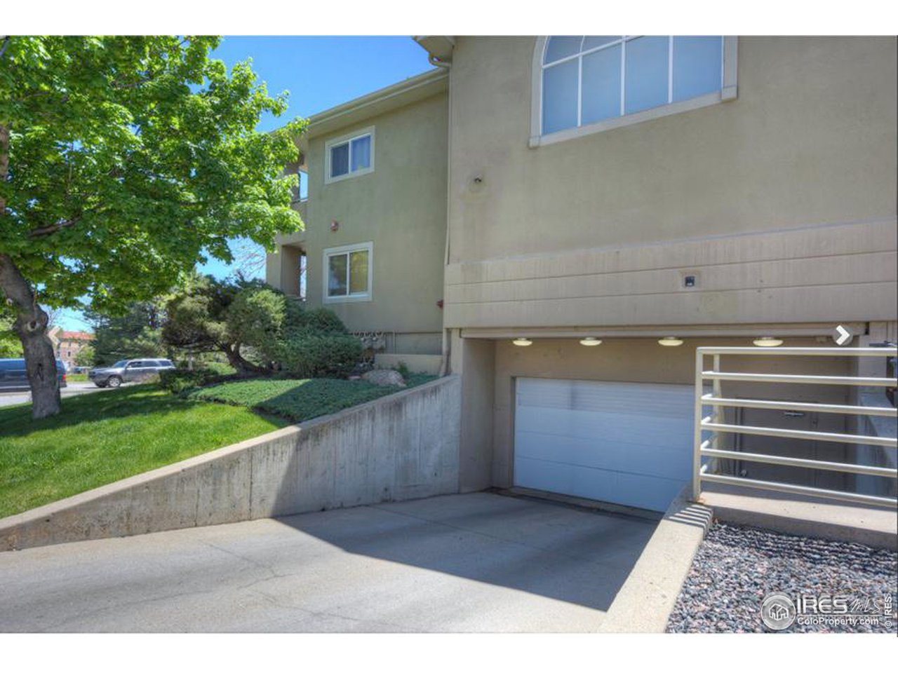 935 Broadway, Unit 106 Boulder, CO 80302 - Photo 21 of 34 a view of outdoor space and yard