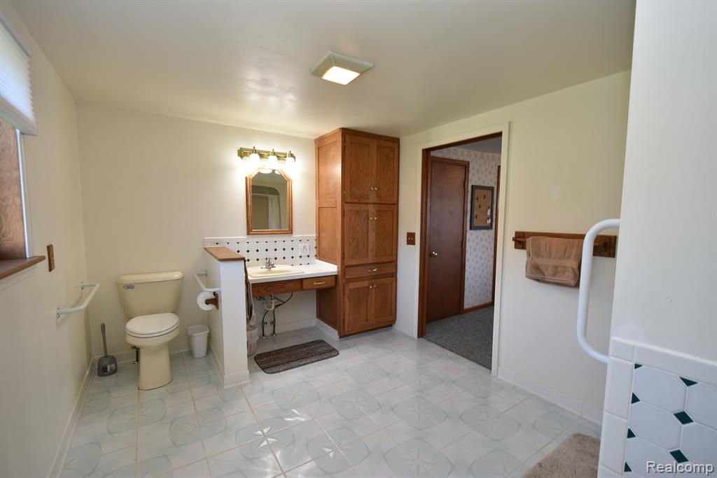 4673 Grand River Road Bancroft, MI 48414 - Photo 19 of 41 Gallery Image 19