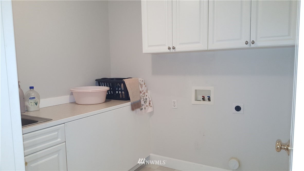 21005 37th Avenue Southeast Bothell, WA 98021 - Photo 12 of 20