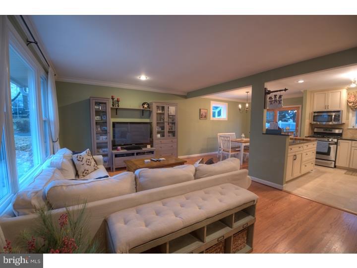 2877 Joyce Road Abington, PA 19001 - Photo 4 of 24 Foyer