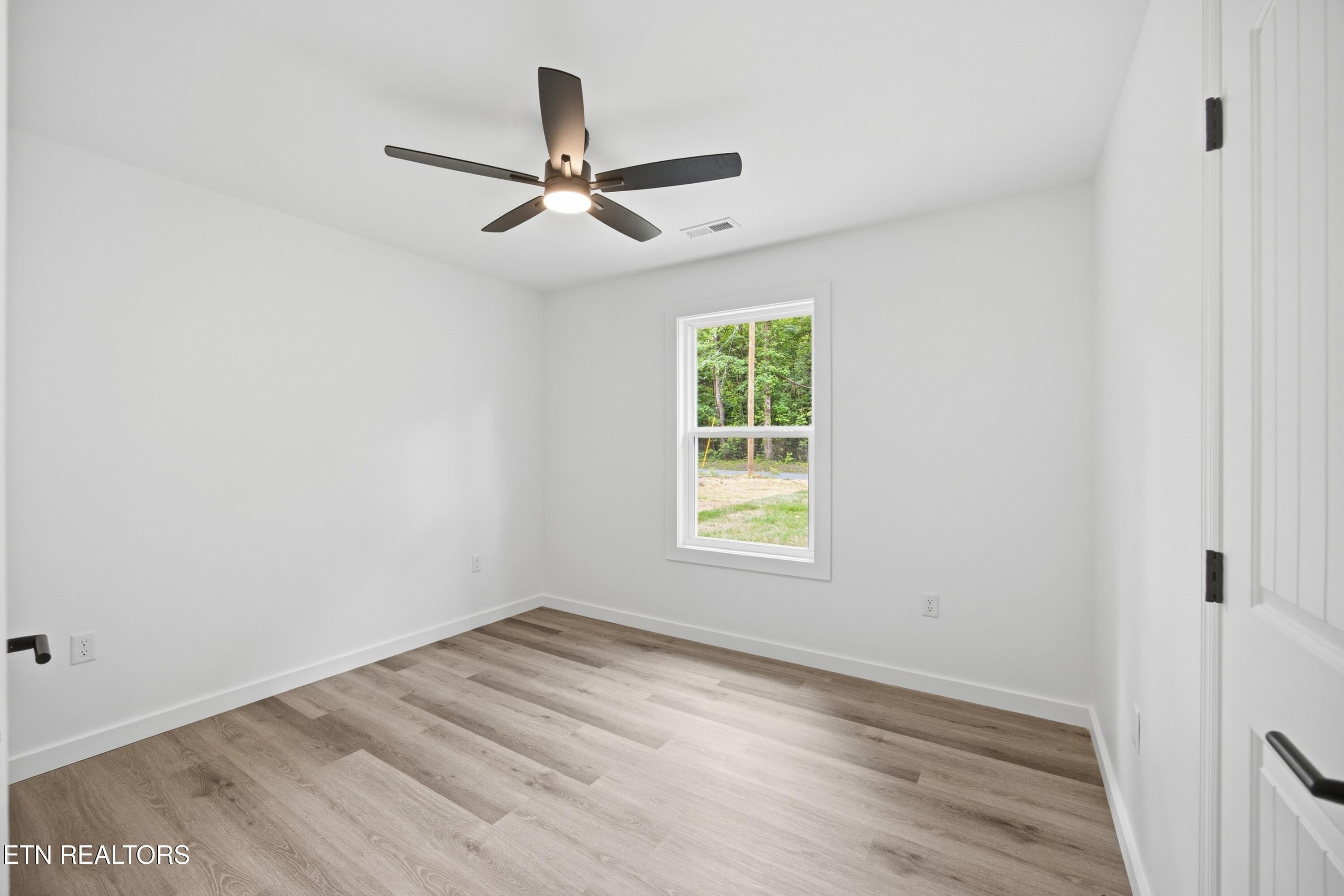 700 Holly Glen Road Decatur, TN 37322 - Photo 17 of 26 rp2605112-1016
