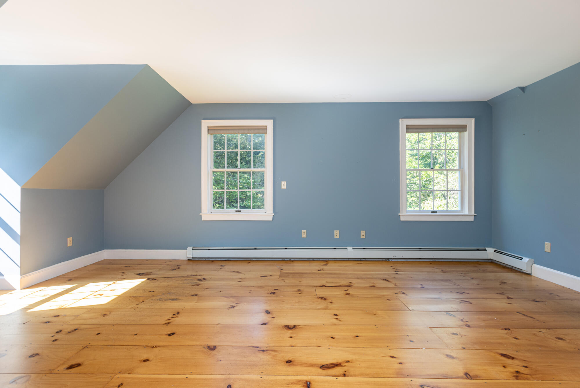 121 Pilgrim Road South Portland, ME 04106 - Photo 15 of 29 Primary bed