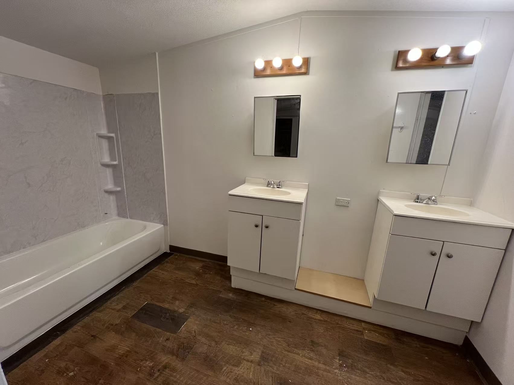 183 Cypress Street Huffman, TX 77336 - Photo 18 of 22 Primary Bath