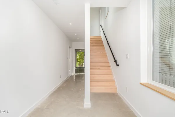 $5,750 | 515 West Lenoir Street, Unit 102, Raleigh, NC 27601