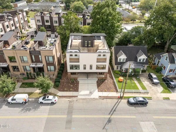 $5,750 | 515 West Lenoir Street, Unit 102, Raleigh, NC 27601