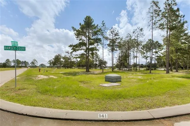 $139,000 | 712 Northlake Drive, Covington, LA 70435