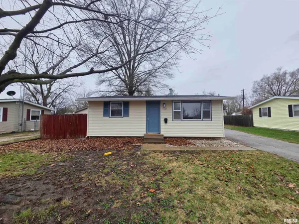 $100,000 | 1722 Harrison Street, Galesburg, IL 61401