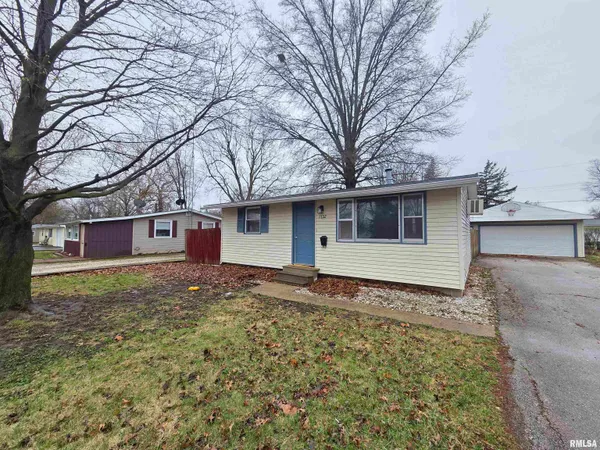 $100,000 | 1722 Harrison Street, Galesburg, IL 61401