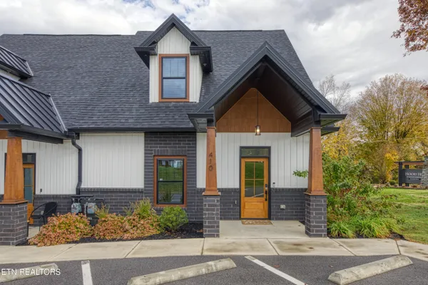 $528,699 | 410 Fleeta Williams Way, Sevierville, TN 37862