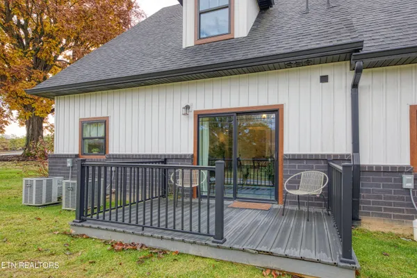 $528,699 | 410 Fleeta Williams Way, Sevierville, TN 37862