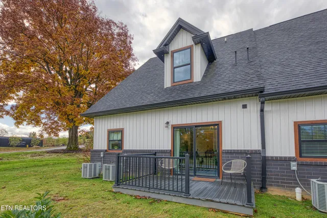 $528,999 | 410 Fleeta Williams Way, Sevierville, TN 37862