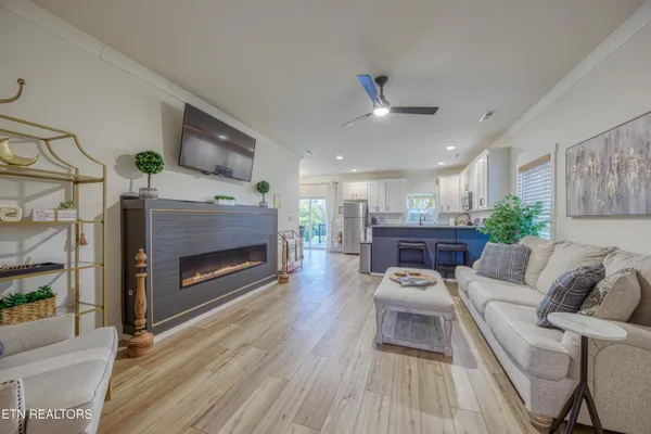 $528,699 | 410 Fleeta Williams Way, Sevierville, TN 37862