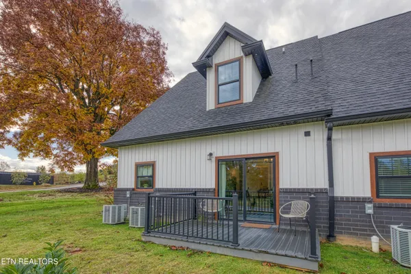 $528,699 | 410 Fleeta Williams Way, Sevierville, TN 37862