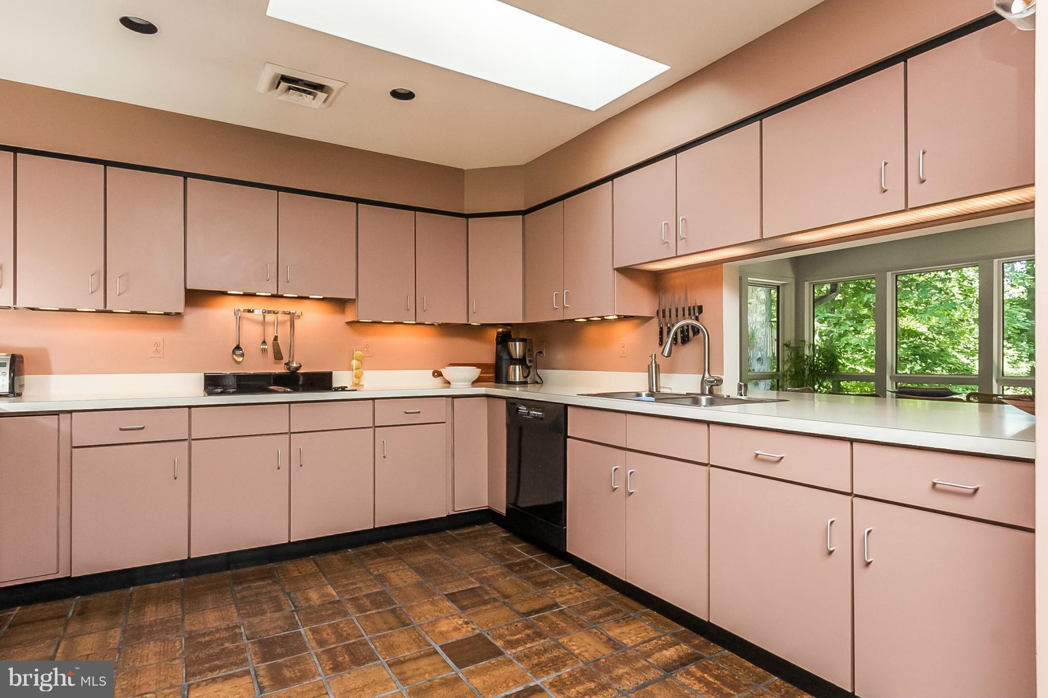 1315 Western Run Road Cockeysville, MD 21030 - Photo 12 of 24 Kitchen