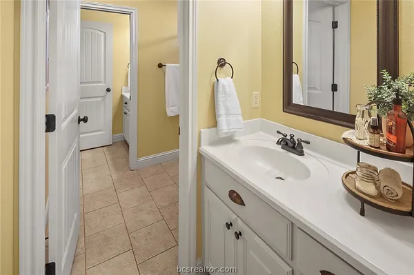 $345,000 | 2401 Norham Drive, College Station, TX 77845