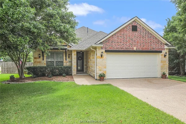 $345,000 | 2401 Norham Drive, College Station, TX 77845