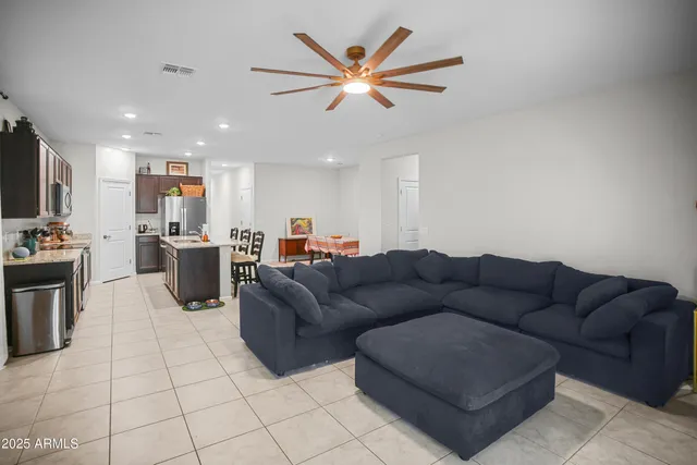 $469,900 | 2487 East Boulder Avenue, Apache Junction, AZ 85119