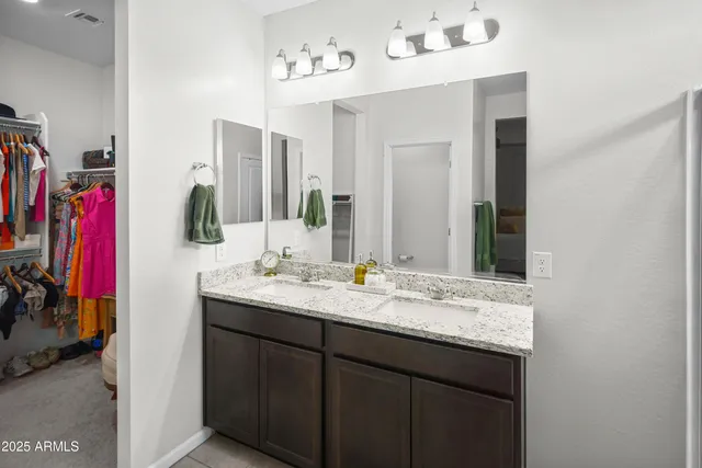 $469,900 | 2487 East Boulder Avenue, Apache Junction, AZ 85119