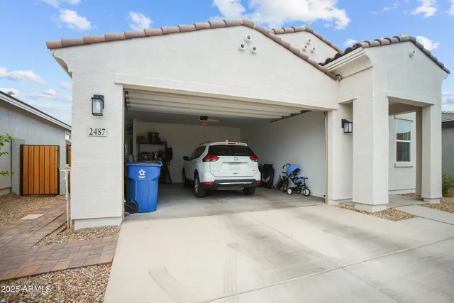 $469,900 | 2487 East Boulder Avenue, Apache Junction, AZ 85119