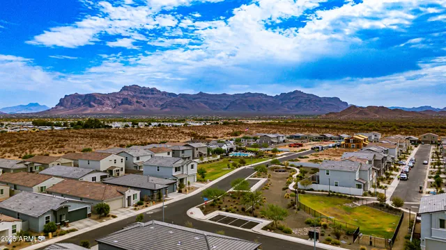 $469,900 | 2487 East Boulder Avenue, Apache Junction, AZ 85119