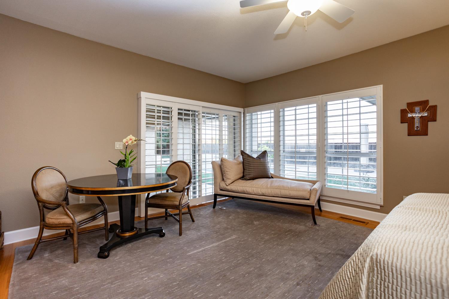 808 Country Club Drive Modesto, CA 95356 - Photo 38 of 60 a living room with furniture and a window