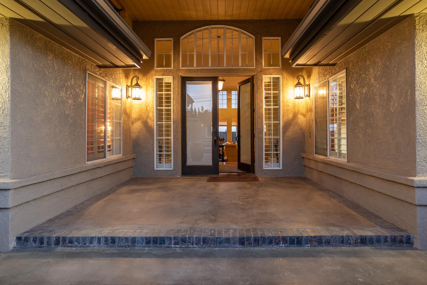 808 Country Club Drive Modesto, CA 95356 - Photo 4 of 60