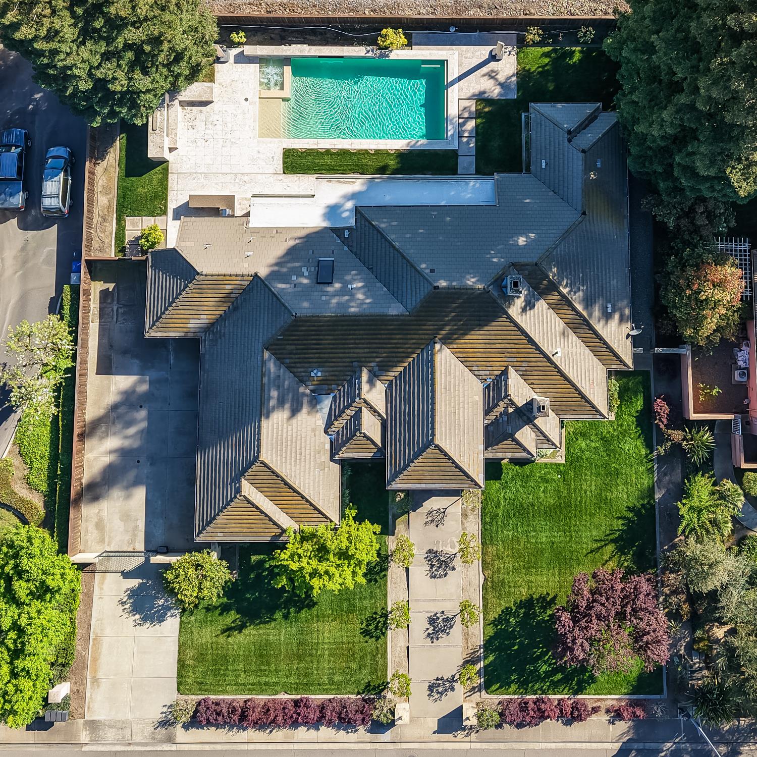 808 Country Club Drive Modesto, CA 95356 - Photo 58 of 60 an aerial view of a house