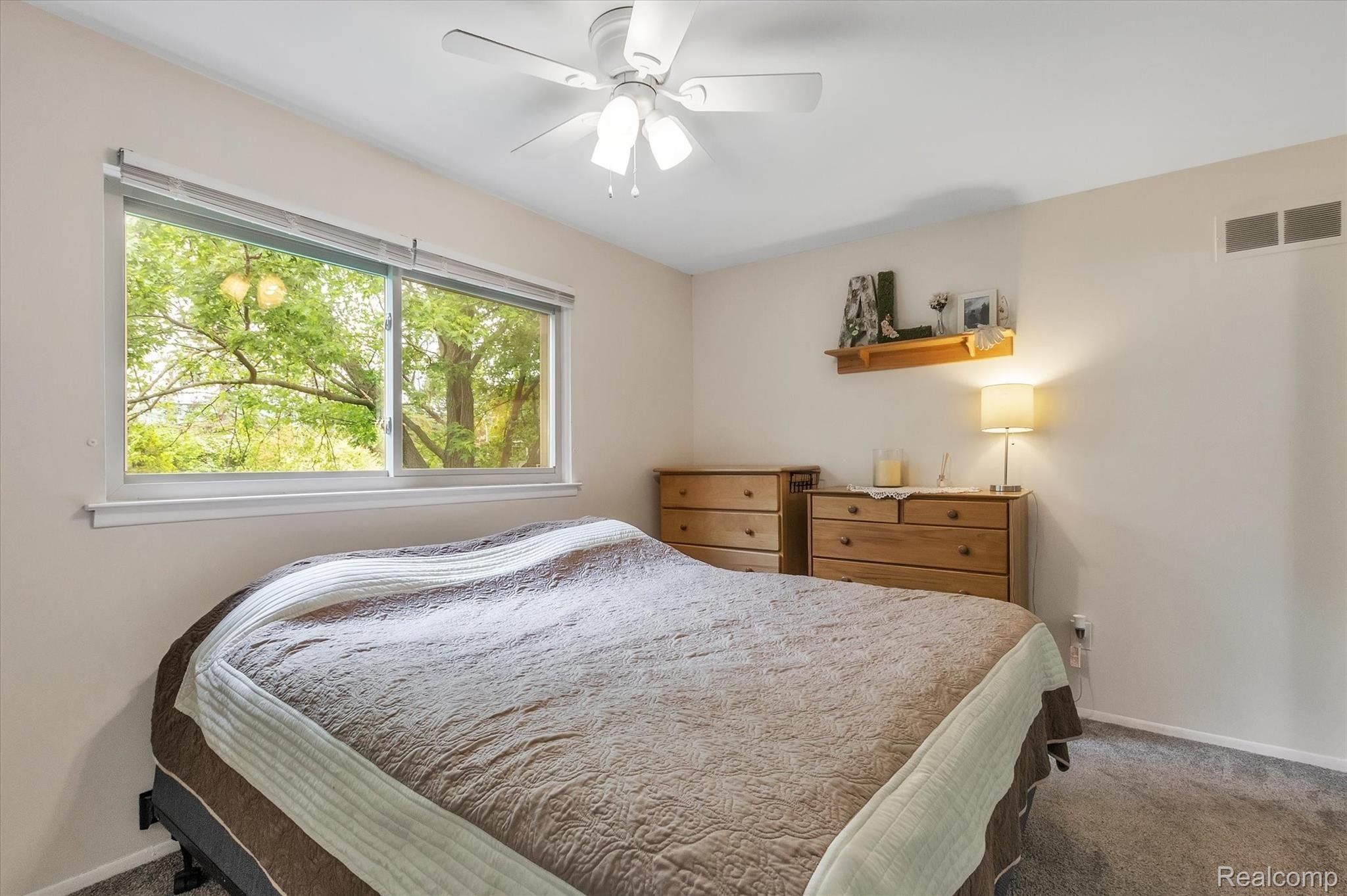 42828 Keystone Canton, MI 48187 - Photo 39 of 45 39-42828-Keystone-WindowStill-Real-Estate-Photography-39.jpg