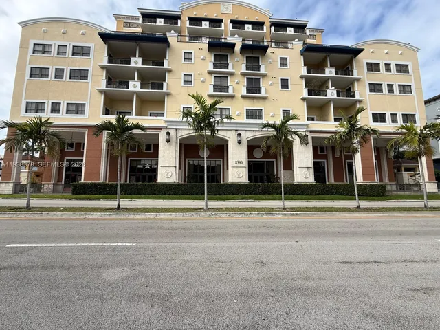 $415,000 | 8390 Southwest 72nd Avenue, Unit 520, Miami, FL 33143
