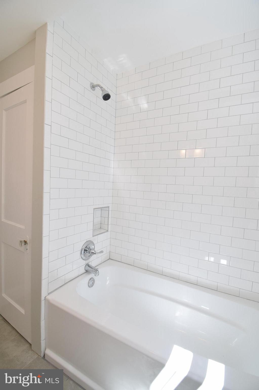 516 Pafel Road Annapolis, MD 21401 - Photo 13 of 30 main level bath with subway tile