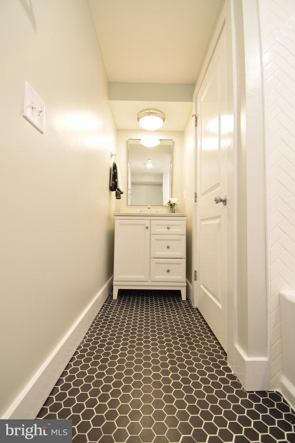 516 Pafel Road Annapolis, MD 21401 - Photo 26 of 30 Tuxedo flair