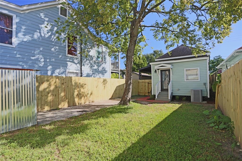 2119 Freeman Street Houston, TX 77009 - Photo 13 of 15