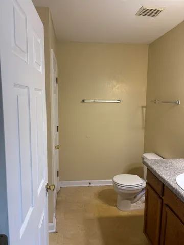 $1,600 | 877 Medical Commons Court, Tallahassee, FL 32310