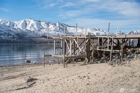 $2,500,000 | 235 Key Lane, Chelan, WA 98816