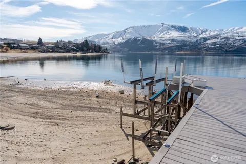 $2,500,000 | 235 Key Lane, Chelan, WA 98816