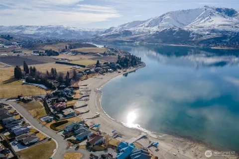$2,500,000 | 235 Key Lane, Chelan, WA 98816
