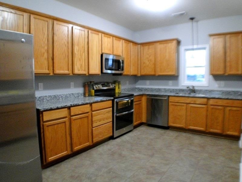 301 Spring Maple Way Richlands, NC 28574 - Photo 3 of 9 Additional Photo