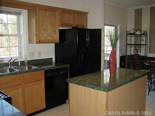 906 Houston Heights Road Charlotte, NC 28262 - Photo 6 of 15
