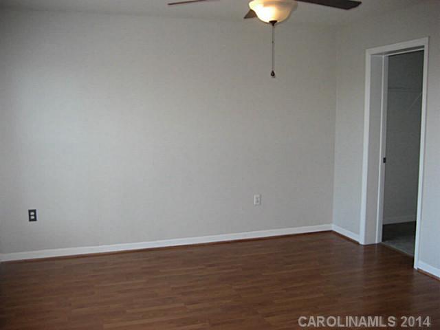 906 Houston Heights Road Charlotte, NC 28262 - Photo 10 of 15
