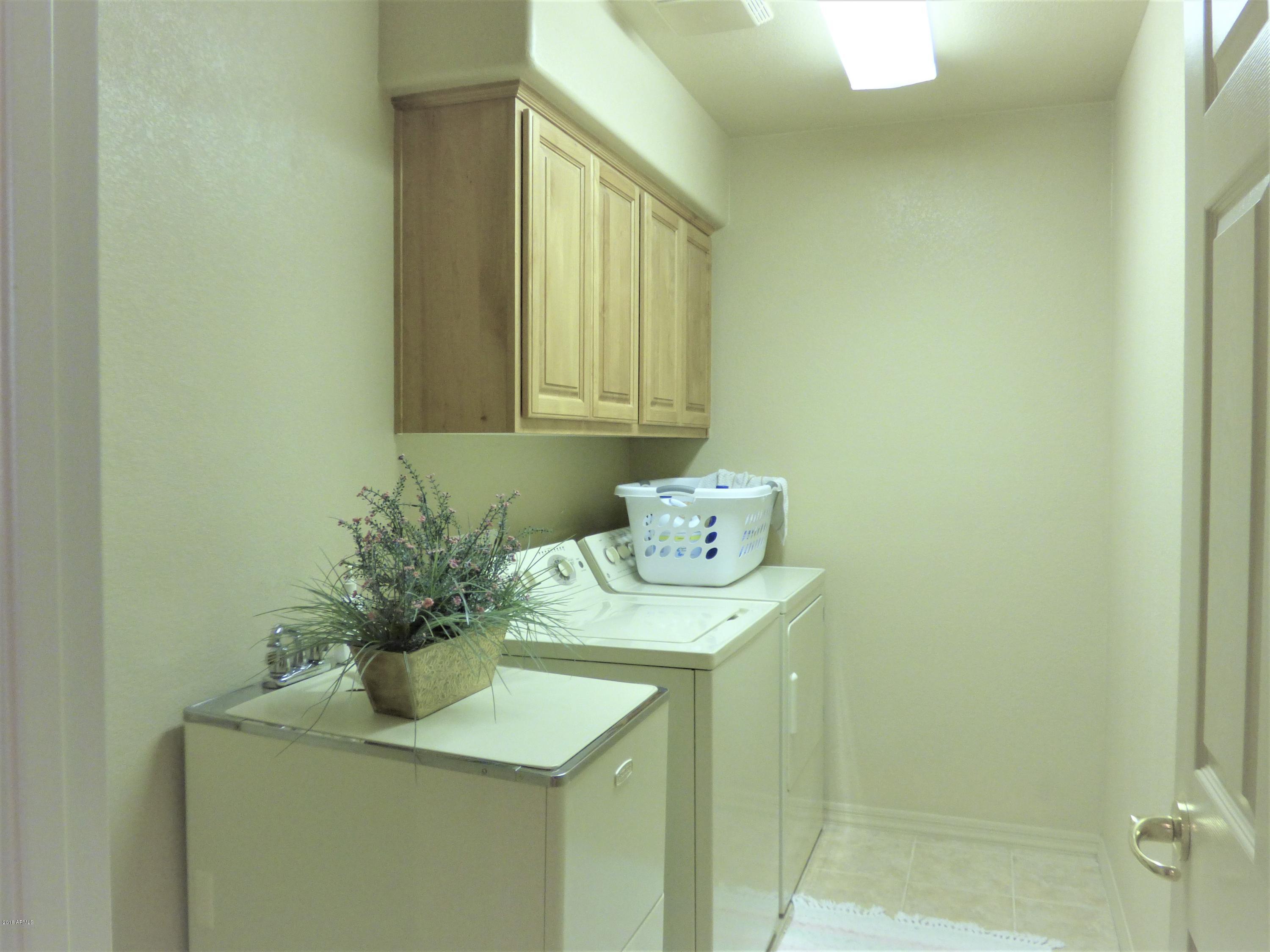 25621 North Sago Drive Rio Verde, AZ 85263 - Photo 28 of 29 Laundry
