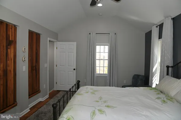 $495,000 | 4601 South Blue Ridge Turnpike, Rochelle, VA 22738