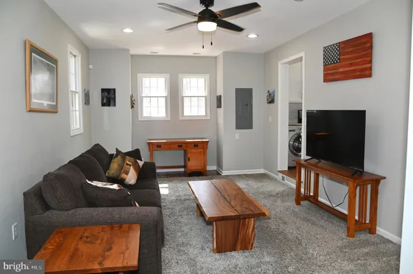 $495,000 | 4601 South Blue Ridge Turnpike, Rochelle, VA 22738