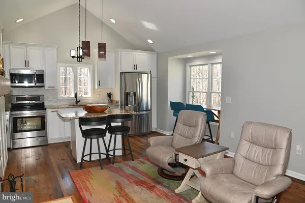 $495,000 | 4601 South Blue Ridge Turnpike, Rochelle, VA 22738