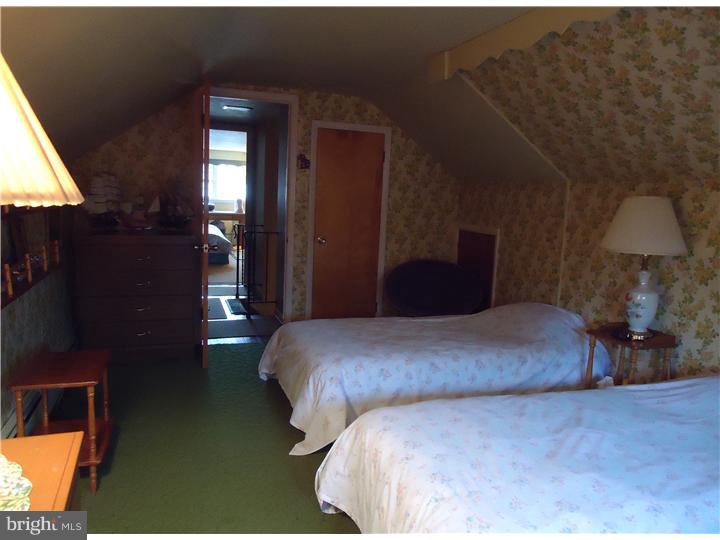 3200 Stoudts Ferry Bridge Road Reading, PA 19605 - Photo 13 of 18 Bedroom 3