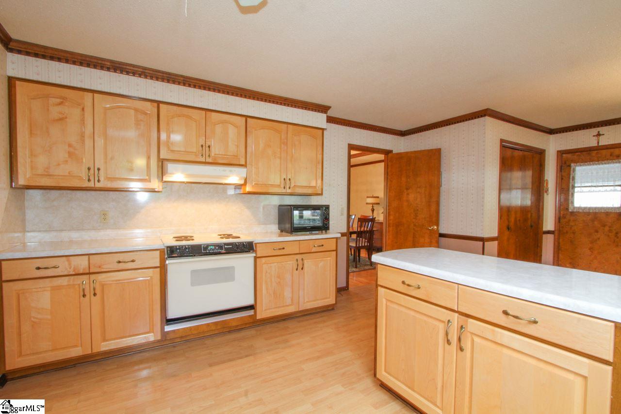 205 Laurel Ridge Road Anderson, SC 29621 - Photo 10 of 34